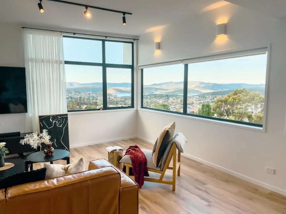 Amazing View Architech Home 8Minutes To Hobart Cbd 0*,  Australia