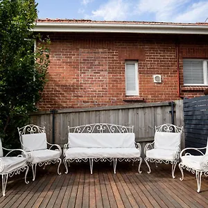 Montacute Boutique Bunkhouse Hostel